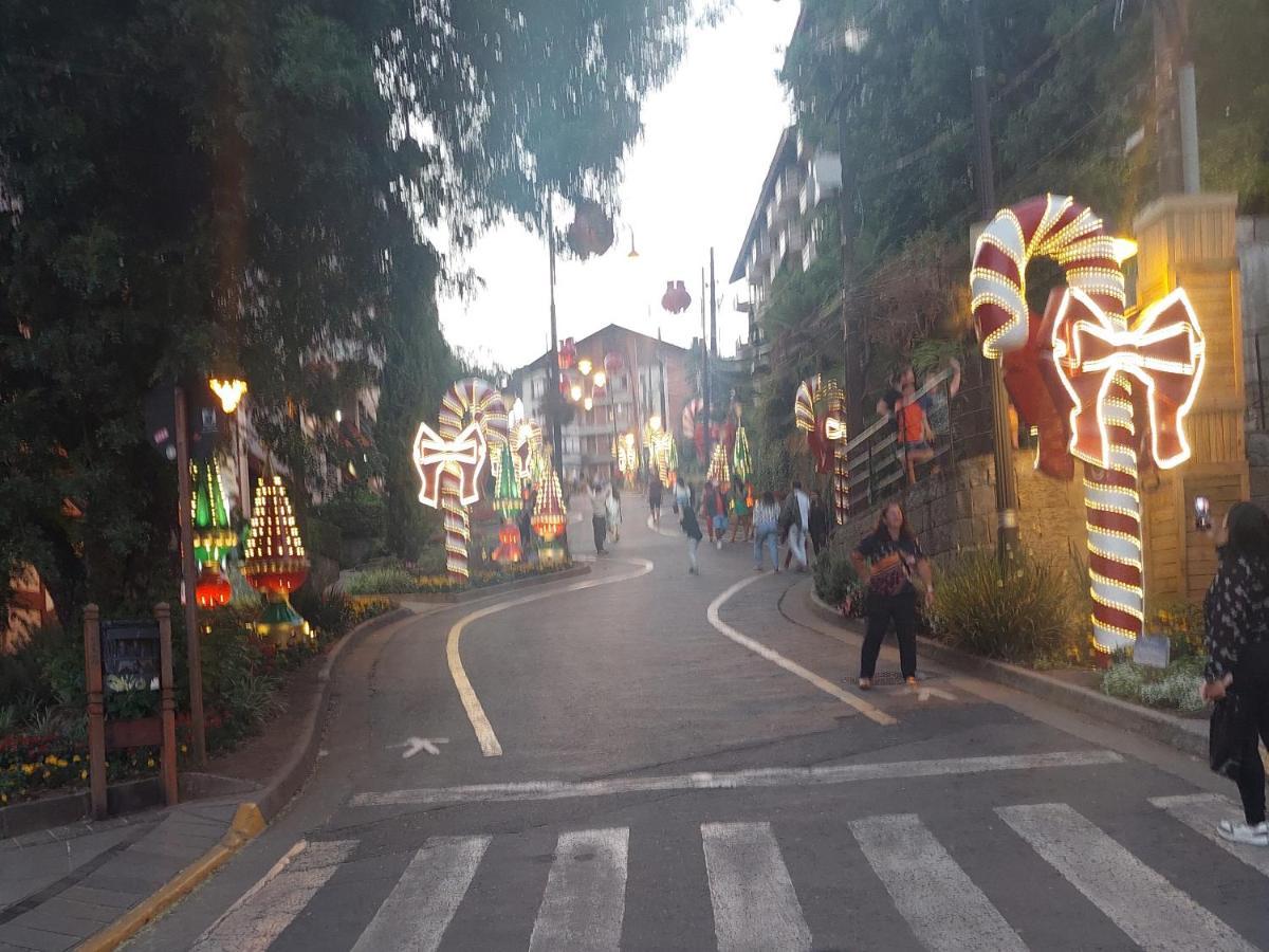 Roloff Praca Das Rosas Gramado Exterior photo